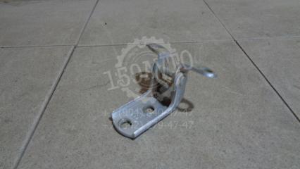 Фото запчасти петля двери задней правой нижняя Lifan X50 2017 Б/У запчасть Запчасть петля двери задней правой нижняя Lifan X50 2017