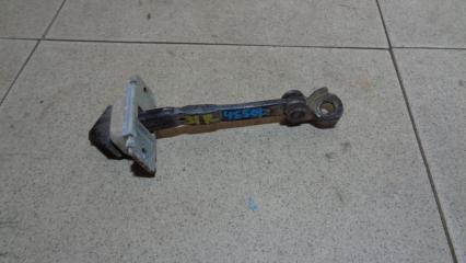 Ограничитель двери Mazda 3 2006 Б/У Ограничитель двери Mazda 3 2006