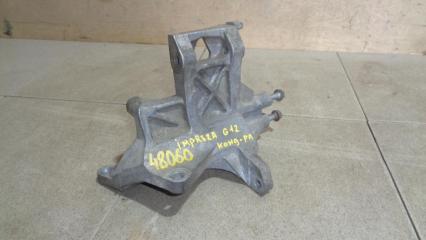 Фото запчасти кронштейн кондиционера Subaru Impreza Б/У запчасть Запчасть кронштейн кондиционера Subaru Impreza