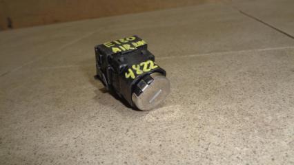 Фото запчасти выключатель Toyota Corolla 2014 Б/У запчасть Запчасть выключатель Toyota Corolla 2014