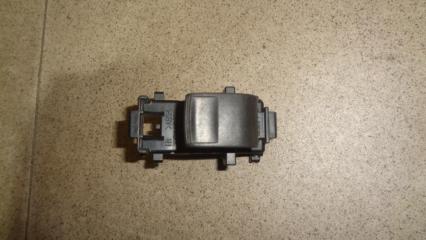 Фото запчасти кнопка стеклоподъемника Toyota RAV4 Б/У запчасть Запчасть кнопка стеклоподъемника Toyota RAV4