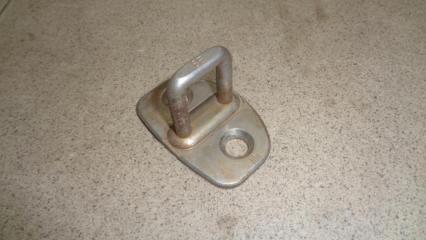 Запчасть ответная часть замка двери Audi A4