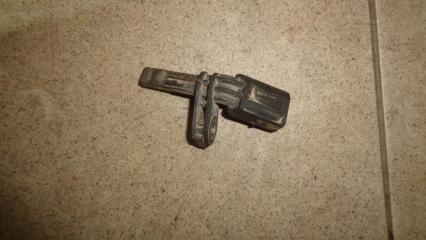 Датчик ABS передний левый Volkswagen Golf Plus 2011