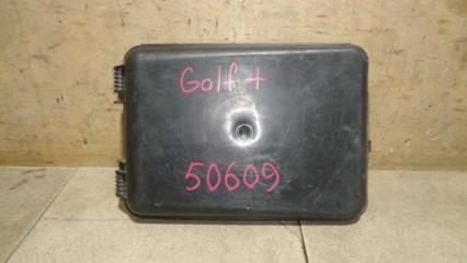 Запчасть корпус блока предохранителей Volkswagen Golf Plus 2011