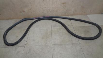 Уплотнитель двери Volkswagen Golf Plus 2011 Б/У Уплотнитель двери Volkswagen Golf Plus 2011