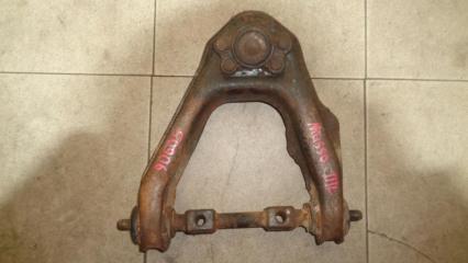 Фото запчасти рычаг передний верхний левый SsangYong Musso 1 1998 Б/У запчасть Запчасть рычаг передний верхний левый SsangYong Musso 1 1998