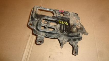 Запчасть крепление акб Toyota Corolla