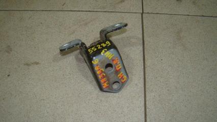 Запчасть петля двери передней правой нижняя Mazda 6