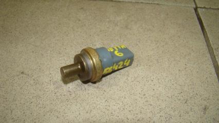 Фото запчасти датчик температуры Volkswagen Jetta 2013 Б/У запчасть Запчасть датчик температуры Volkswagen Jetta 2013