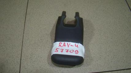 Крышка кронштейна сиденья Toyota RAV4