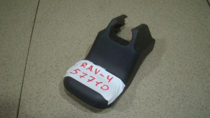 Крышка кронштейна сиденья Toyota RAV4