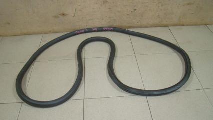 Уплотнитель двери Volkswagen Tiguan 1 2012 Б/У Уплотнитель двери Volkswagen Tiguan 1 2012