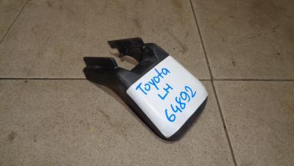 Крышка кронштейна сиденья Toyota RAV4