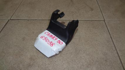 Крышка кронштейна сиденья Toyota Camry