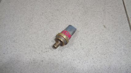 Фото запчасти датчик температуры Volkswagen Tiguan 1 2012 Б/У запчасть Запчасть датчик температуры Volkswagen Tiguan 1 2012