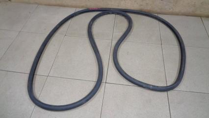 Уплотнитель двери Volkswagen Touareg 1 Б/У Уплотнитель двери Volkswagen Touareg 1