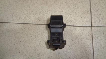 Фото запчасти кнопка стеклоподъемника Toyota Camry Б/У запчасть Запчасть кнопка стеклоподъемника Toyota Camry