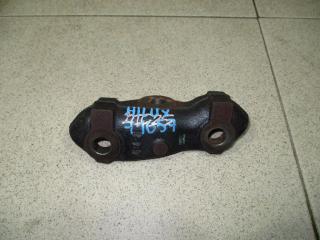 Кронштейн Toyota Hilux 8 2015 Б/У Кронштейн Toyota Hilux 8 2015