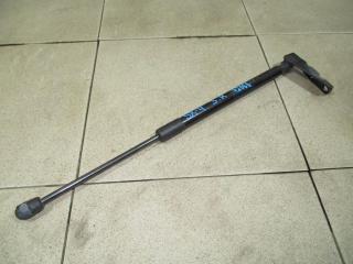 Фото запчасти амортизатор двери багажника Suzuki SX4 2013 Б/У запчасть Запчасть амортизатор двери багажника Suzuki SX4 2013