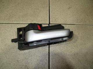 Фото запчасти ручка двери внутренняя левая Suzuki SX4 2013 Б/У запчасть Запчасть ручка двери внутренняя левая Suzuki SX4 2013