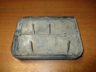 Фото запчасти решетка вентиляционная Renault Logan 2 Б/У запчасть Запчасть решетка вентиляционная Renault Logan 2