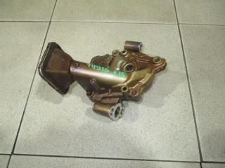 Насос масляный Toyota Corolla