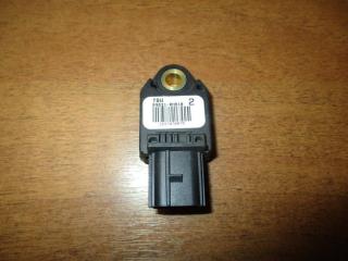 Запчасть датчик air bag Toyota Yaris 2007