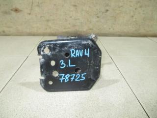 Кронштейн усилителя заднего бампера левый Toyota RAV4 Б/У Кронштейн усилителя заднего бампера левый Toyota RAV4