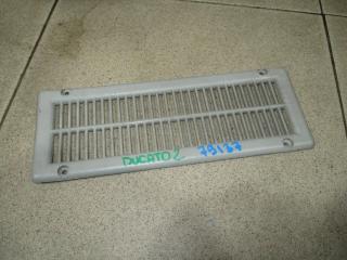 Фото запчасти решетка вентиляционная Fiat Ducato 2010 Б/У запчасть Запчасть решетка вентиляционная Fiat Ducato 2010