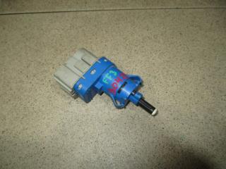 Запчасть датчик включения стопсигнала Ford Focus 2012