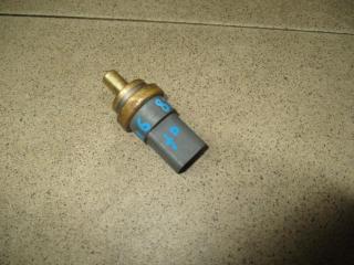 Фото запчасти датчик температуры Volkswagen Jetta Б/У запчасть Запчасть датчик температуры Volkswagen Jetta