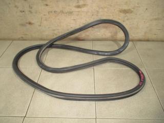 Уплотнитель двери Volkswagen Jetta Б/У Уплотнитель двери Volkswagen Jetta