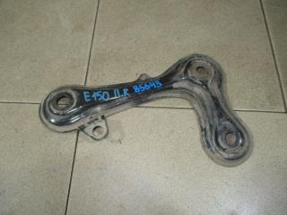 Кронштейн подрамника Toyota Corolla