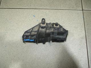 Кронштейн заднего бампера левый Toyota Corolla Б/У Кронштейн заднего бампера левый Toyota Corolla