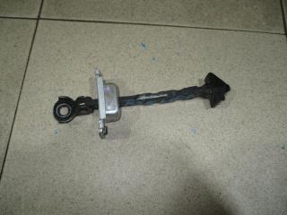 Ограничитель двери Mazda 3 Б/У Ограничитель двери Mazda 3