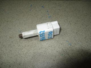 Фото запчасти датчик включения стопсигнала Toyota Corolla Б/У запчасть Запчасть датчик включения стопсигнала Toyota Corolla