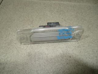 Фото запчасти фонарь подсветки номера Infiniti FX45 2005 Б/У запчасть Запчасть фонарь подсветки номера Infiniti FX45 2005