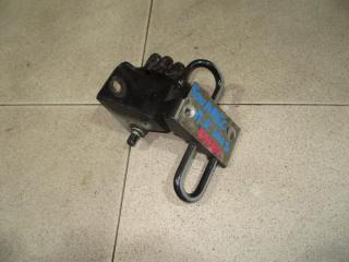 Петля двери передней правой нижняя Volkswagen Touareg 1 Б/У Петля двери передней правой нижняя Volkswagen Touareg 1