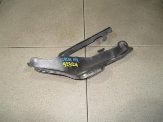 Фото запчасти петля капота правая SsangYong Kyron 2008 Б/У запчасть Запчасть петля капота правая SsangYong Kyron 2008