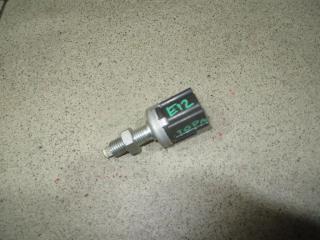 Запчасть датчик включения стопсигнала Toyota Corolla