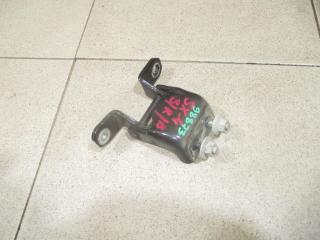 Фото запчасти петля двери задней правой верхняя Suzuki SX4 2012 Б/У запчасть Запчасть петля двери задней правой верхняя Suzuki SX4 2012