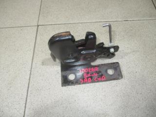 Фото запчасти замок сиденья Suzuki SX4 2012 Б/У запчасть Запчасть замок сиденья Suzuki SX4 2012