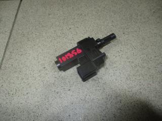 Запчасть датчик педали сцепления Ford Fiesta 2008