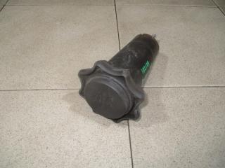 Запчасть болт крепления запасного колеса Volkswagen Passat 1999