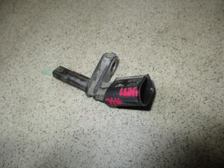 Датчик ABS передний левый Skoda Yeti 2012