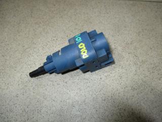 Датчик включения стопсигнала Volkswagen Polo 5