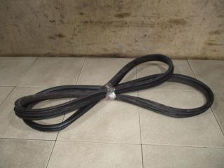 Фото запчасти уплотнитель двери Land Rover Range Rover 2 1998 Б/У запчасть Запчасть уплотнитель двери Land Rover Range Rover 2 1998