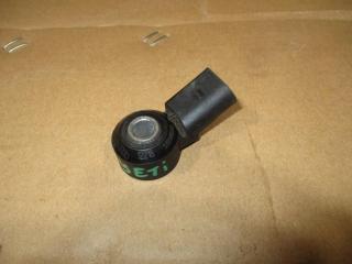 Фото запчасти датчик детонации Skoda Yeti 2012 Б/У запчасть Запчасть датчик детонации Skoda Yeti 2012