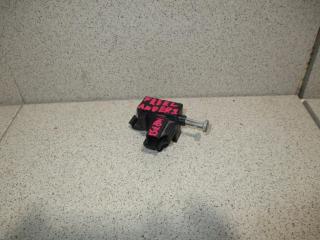 Запчасть датчик педали сцепления Land Rover Freelander 2 2008