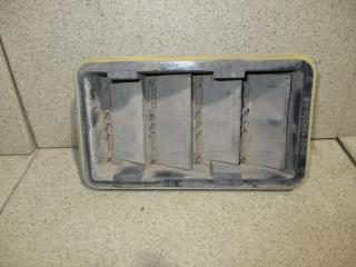 Запчасть решетка вентиляционная Land Rover Freelander 2 2008